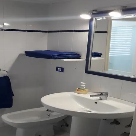 Aguazul Apartman Puerto del Carmen (Lanzarote)